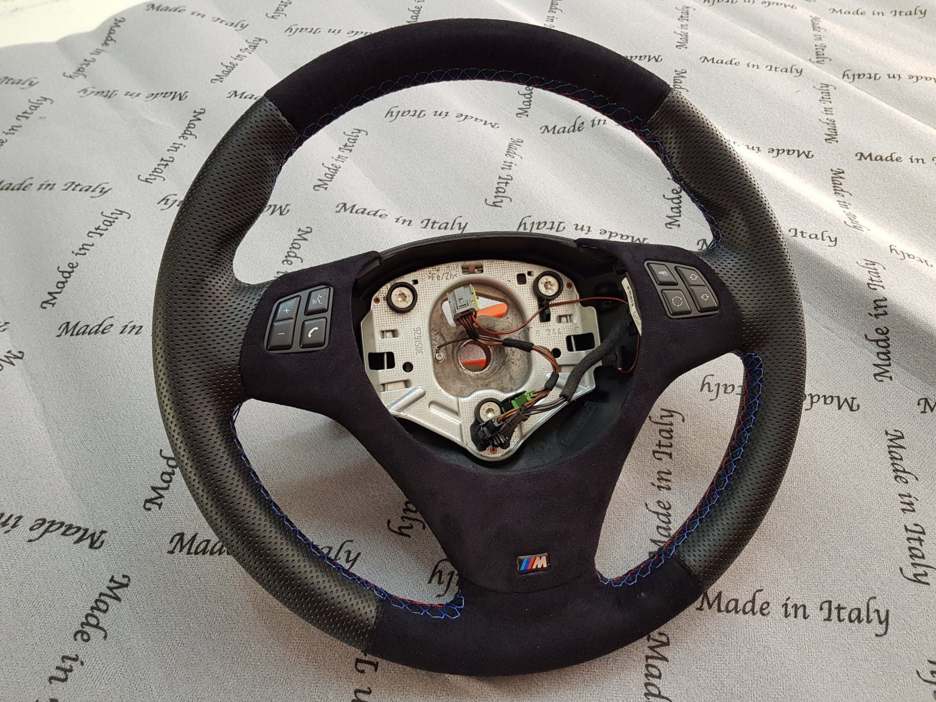 Rivestimento volanti - Tappezzeria Buononato